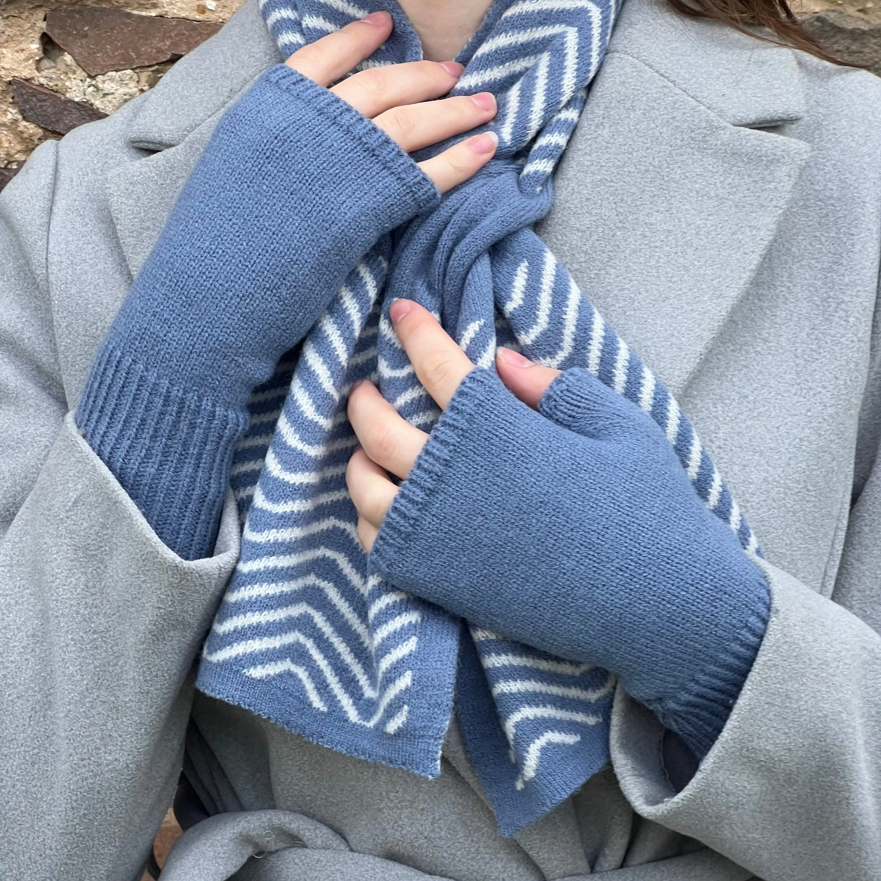 Blue Fingerless Gloves