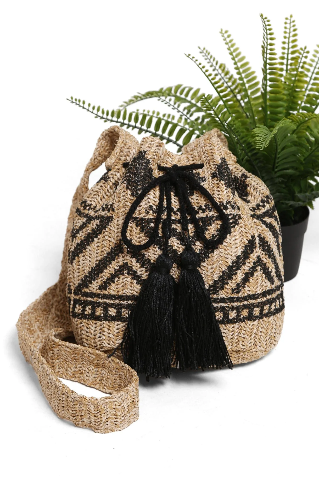 JBG211 Ariel Tribal Straw Crossbody Bucket Bag