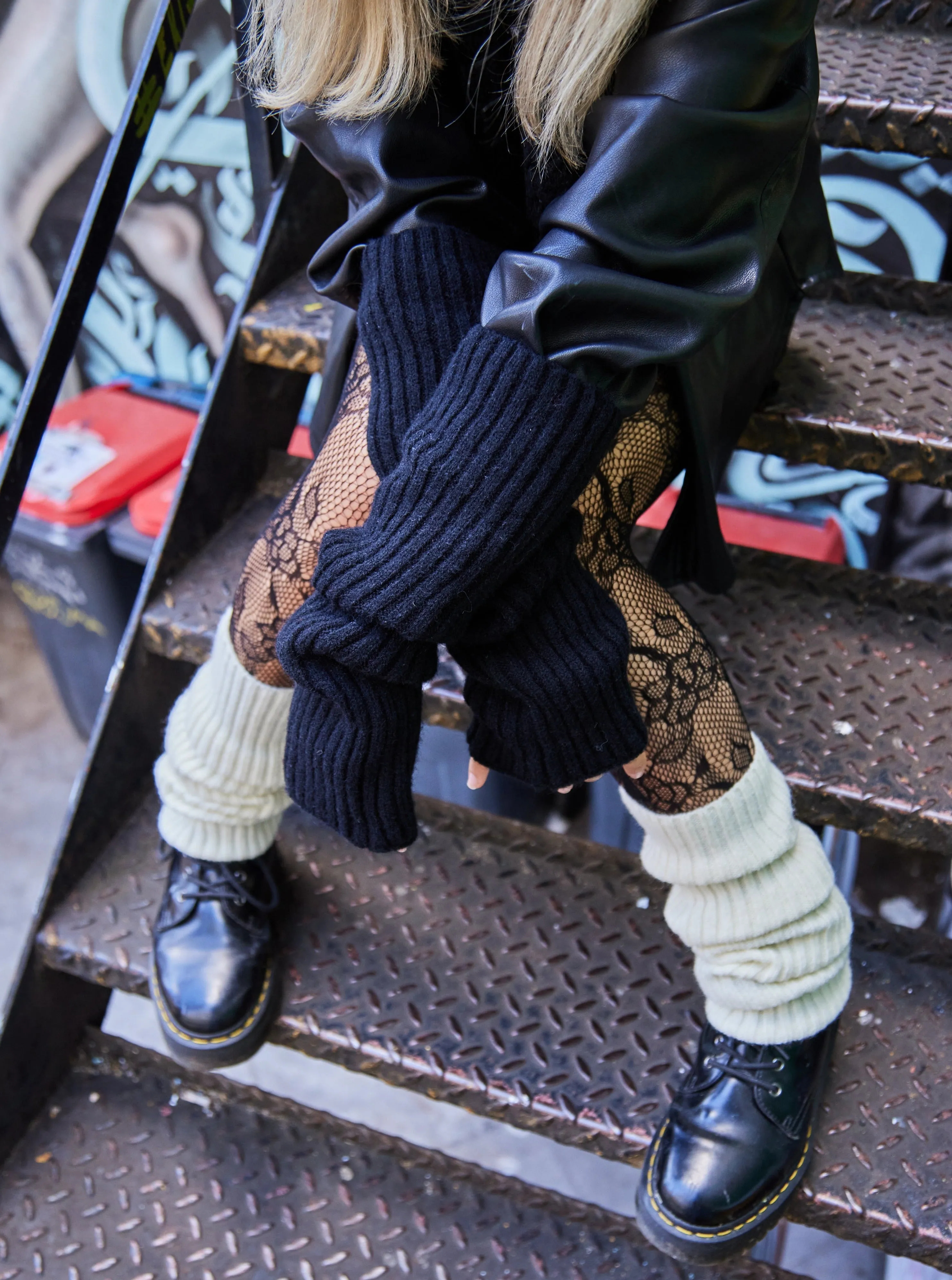 Knitted Arm Warmers in Black