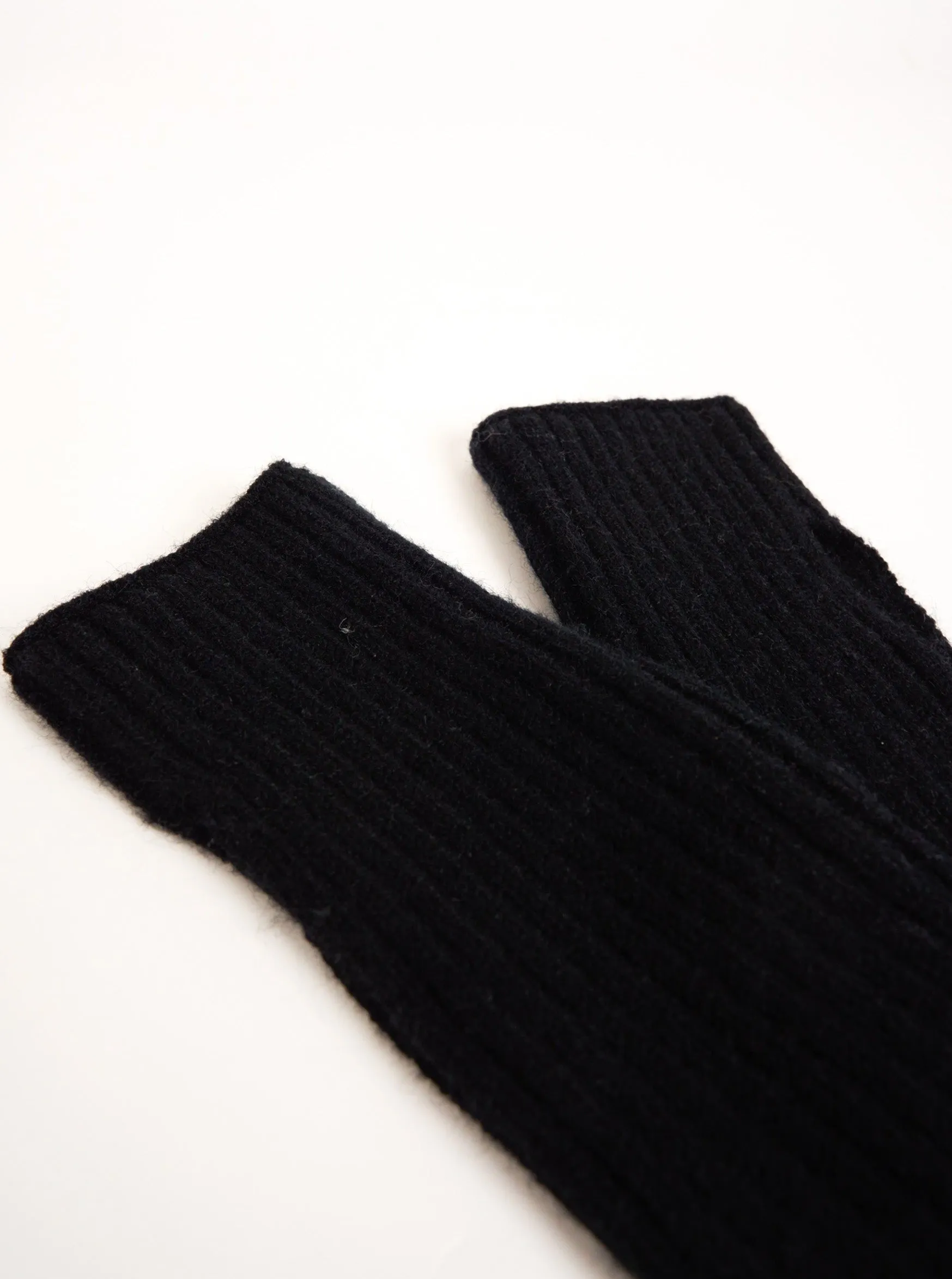 Knitted Arm Warmers in Black