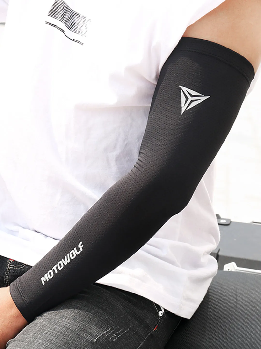 Motowolf Handsleeve