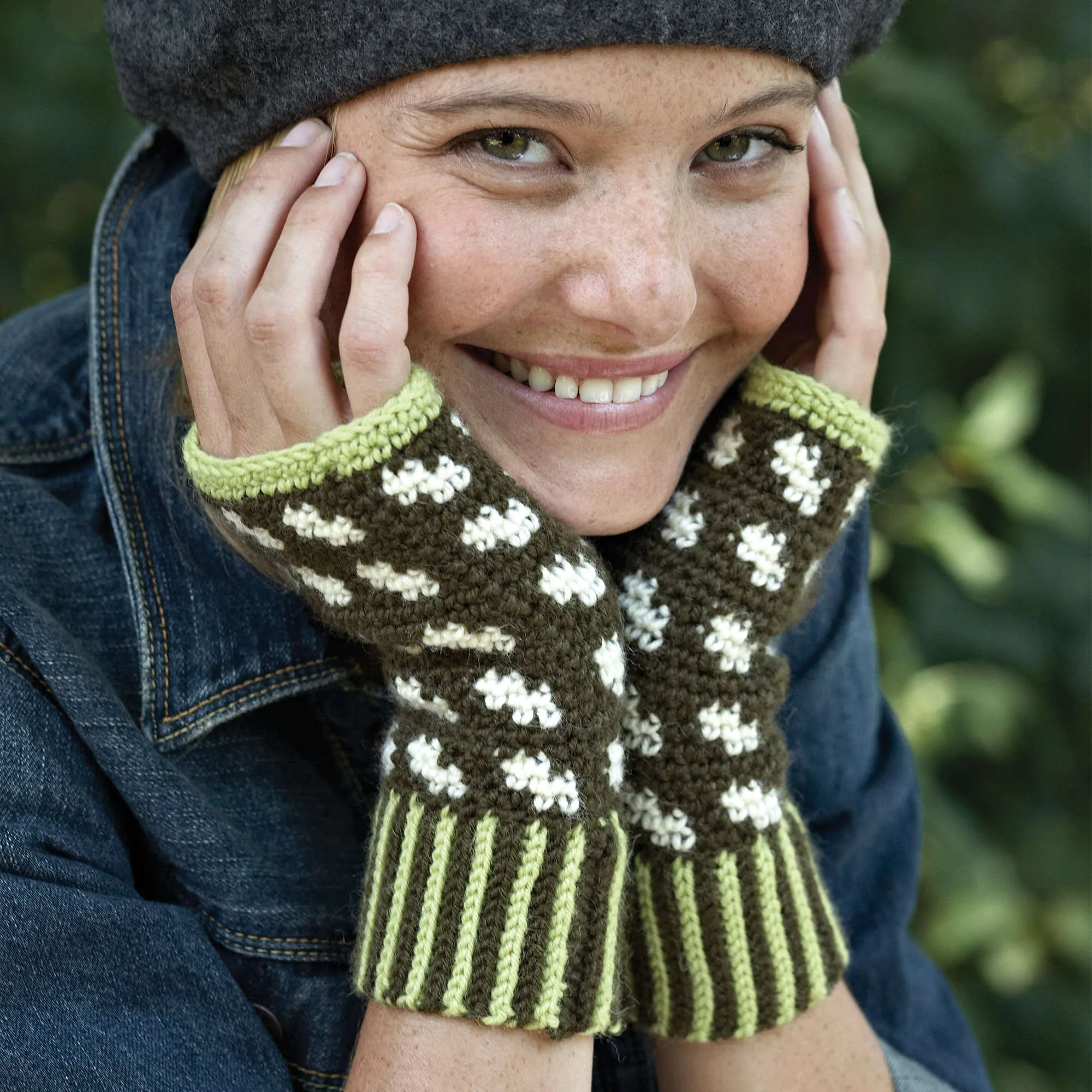 Patons Crochet Fair Isle Fingerless Mitts