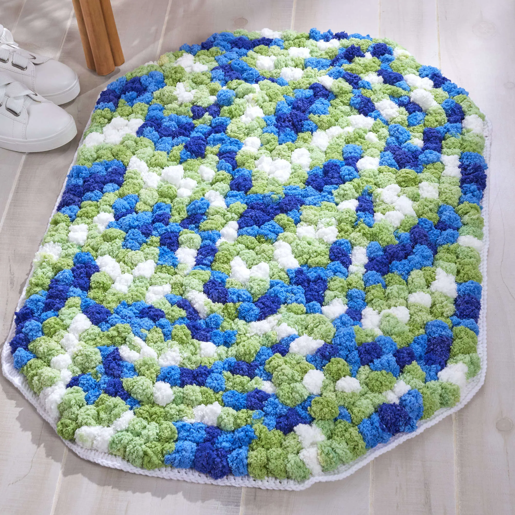 Red Heart Crochet Trendy Oval Pompom Rug