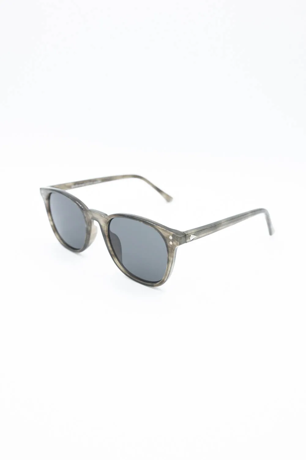 Weatherproof Vintage Austin Sunglasses for Men in Gray Horn | WPV-AUSTIN-HN